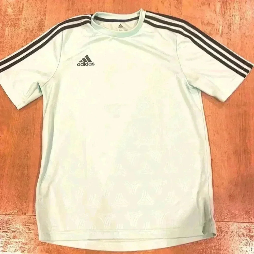 Adidas climalite jersey size XL, perfect condition